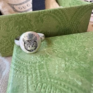 GUCCI vintage style Cat Ring